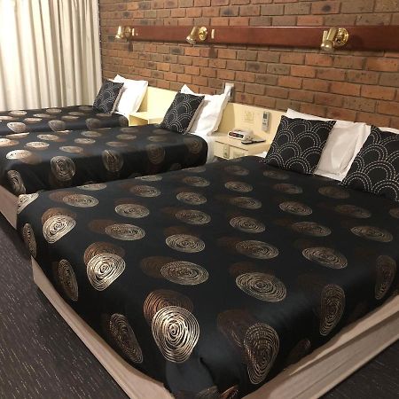 Travellers Rest Motor Inn Swan Hill Buitenkant foto