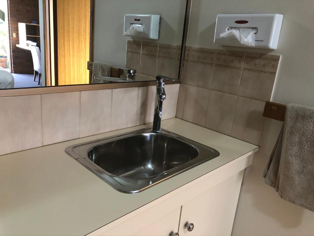 Travellers Rest Motor Inn Swan Hill Buitenkant foto